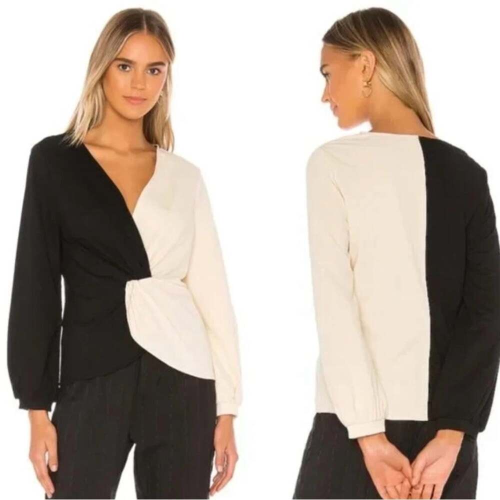 NWT Callahan cream black V-neck twisted front knit blouse top shirt size XS B52